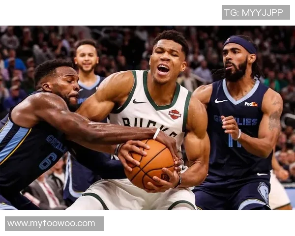 2007年NBA季后赛火箭与太阳的激烈对决回顾与分析